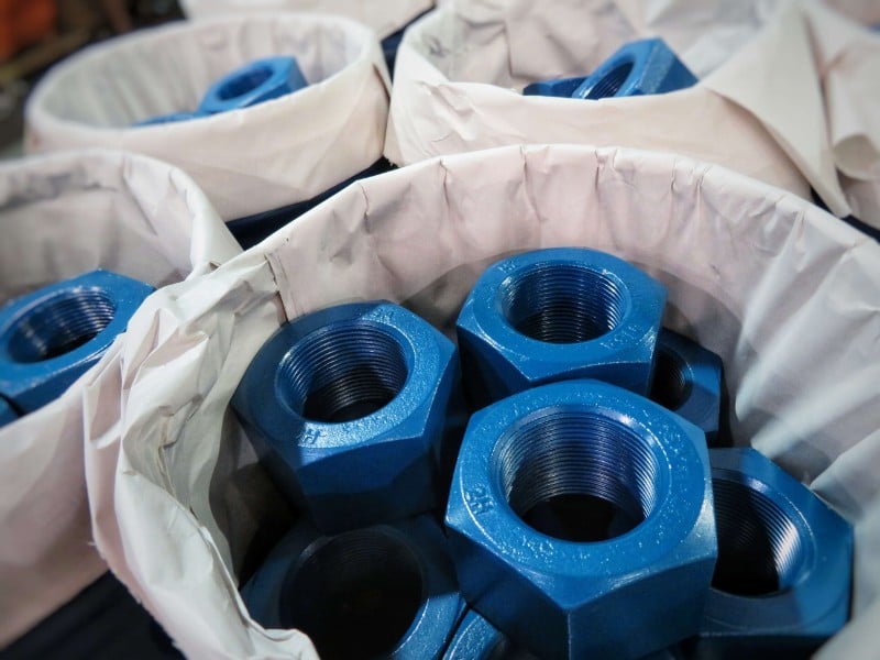 Blue metal coating for fasteners